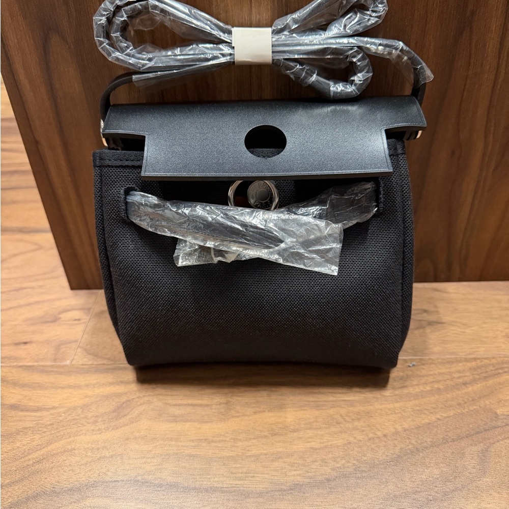 Nwt elegant canvas Black Women's Bag - Picture 2 of 6